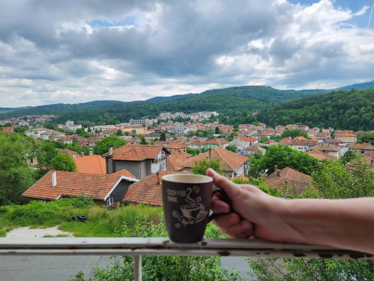 Апартамент Панорамна Гледка Trjavna Buitenkant foto