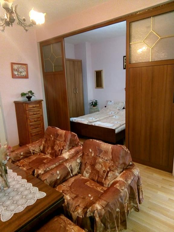 Апартамент Панорамна Гледка Trjavna Buitenkant foto